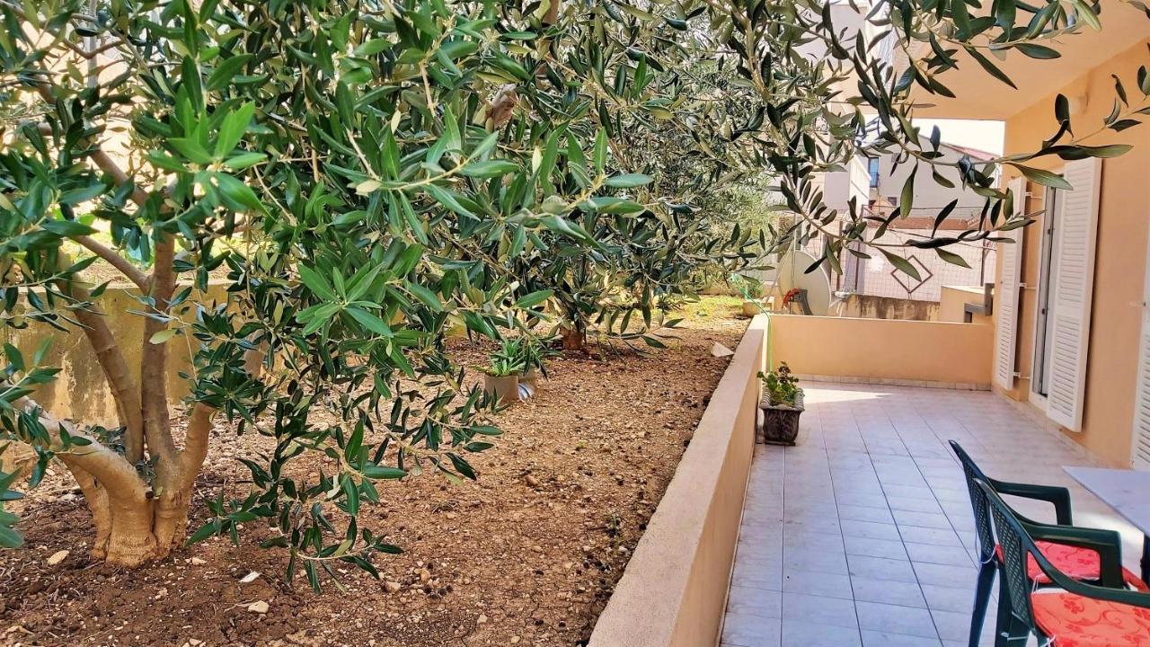Apartments Mandalinic Omis Exterior photo