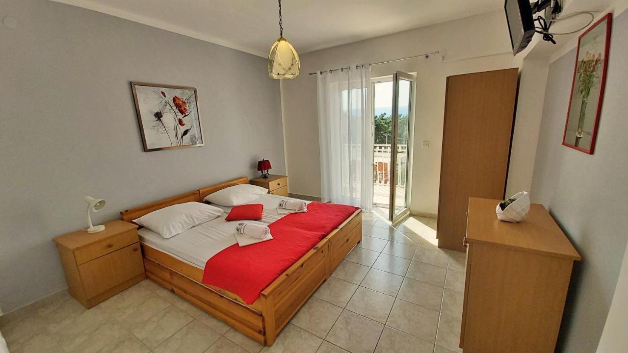 Apartments Mandalinic Omis Exterior photo